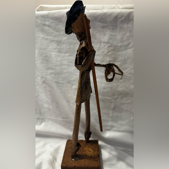 Mexican Vintage Paper Mache Handcrafted Figurine - Picture 4 of 5